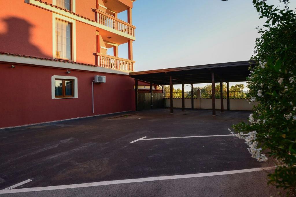 Apartments Brioni-Blick Fazana Bagian luar foto